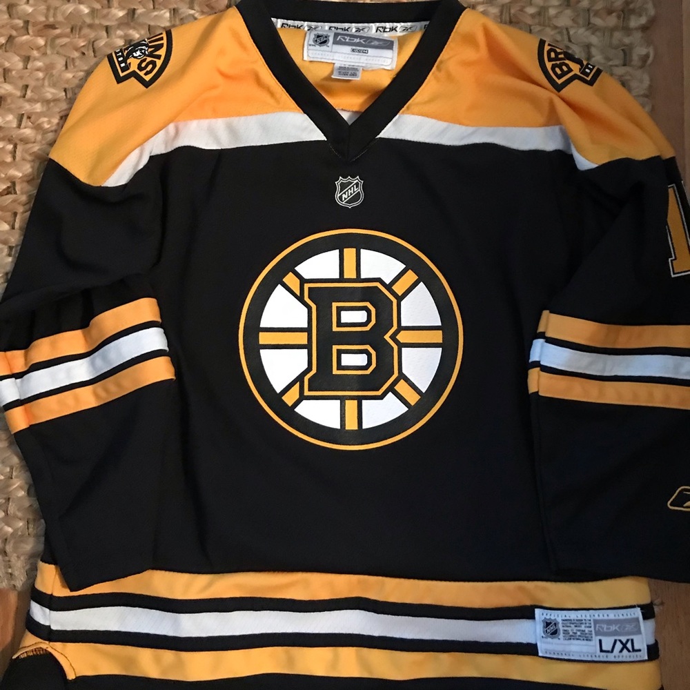 Youth Bruins hockey jersey